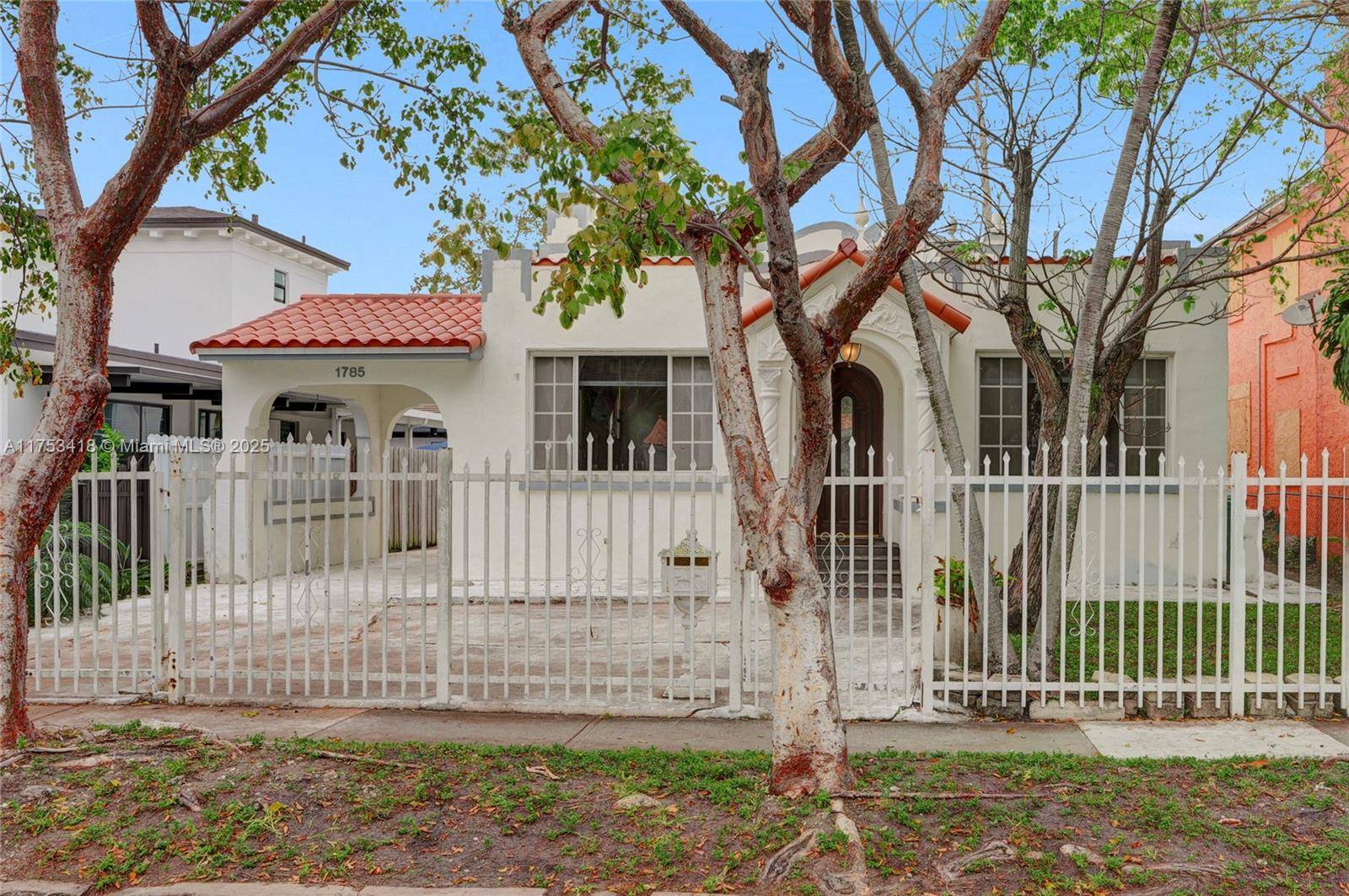 Miami, FL 33135,1785 SW 10 St