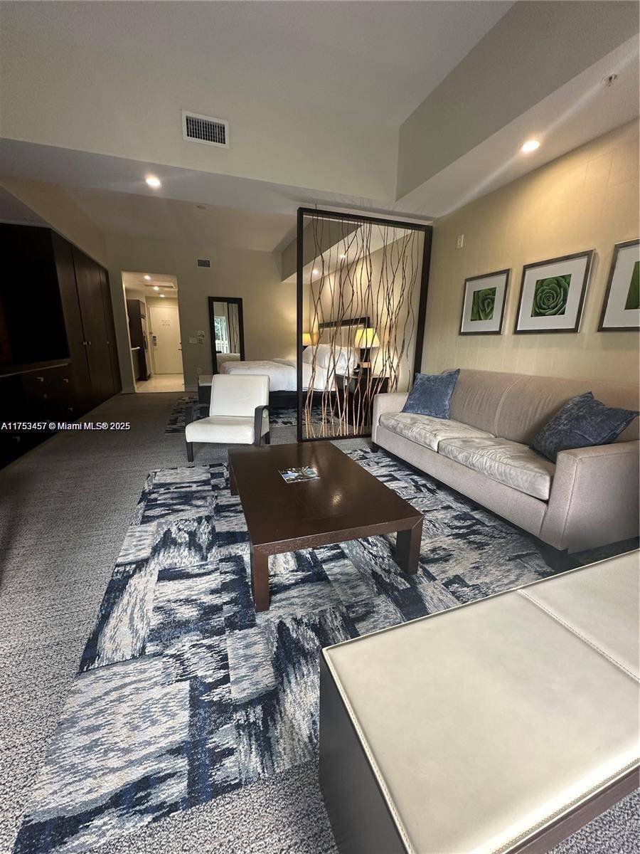 Doral, FL 33178,5300 NW 87th #1007