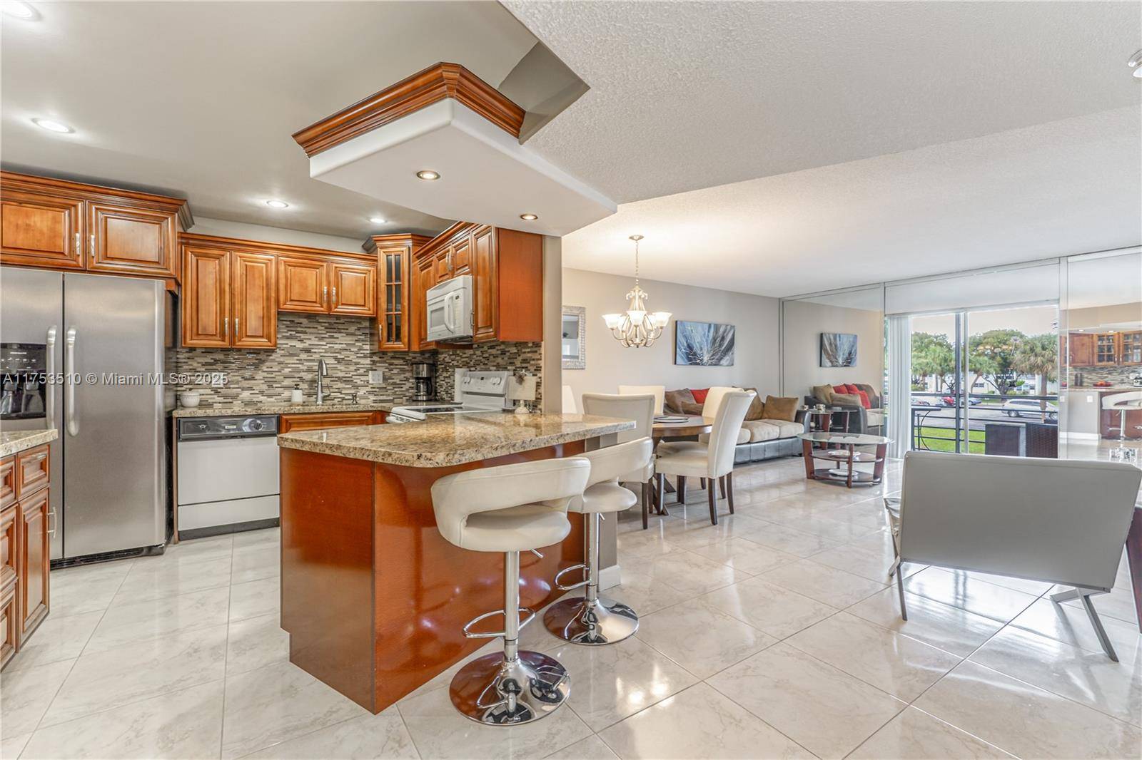 Lauderhill, FL 33313,4851 NW 21st St #214