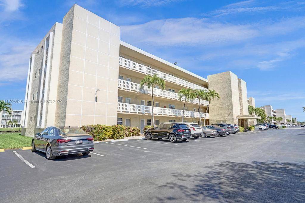 Dania Beach, FL 33004,205 SE 11th Ter #203