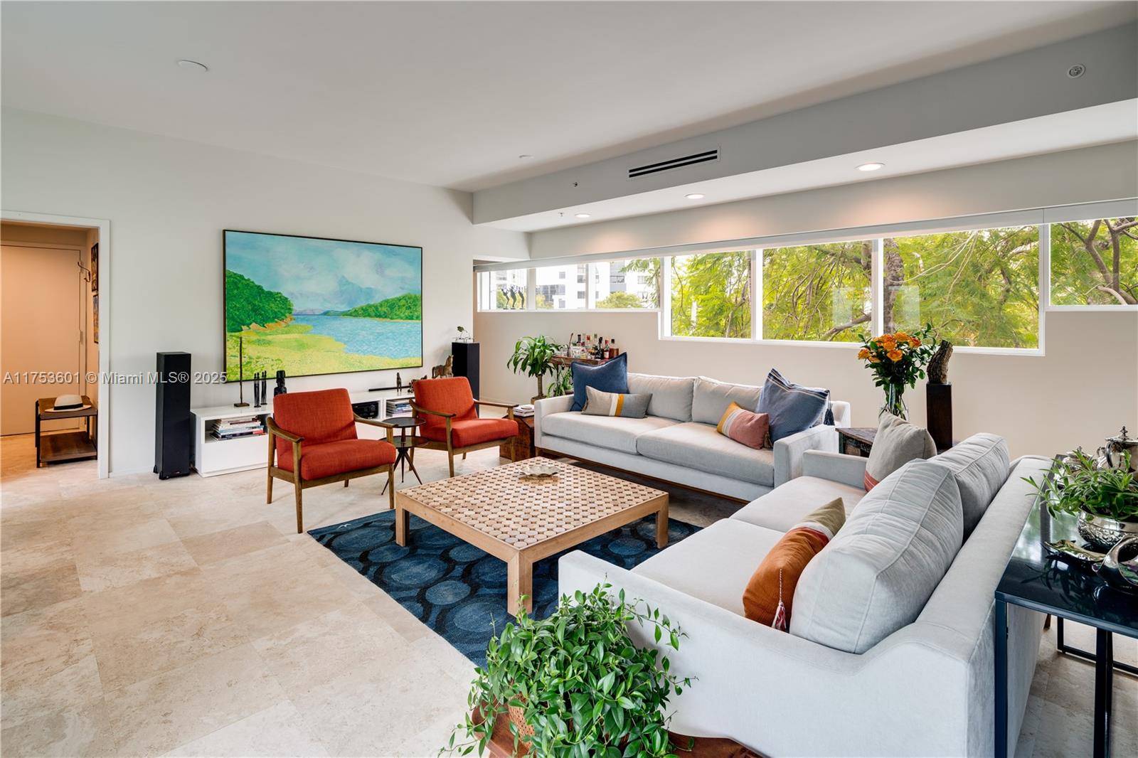 Coconut Grove, FL 33133,2699 Tigertail Ave #34