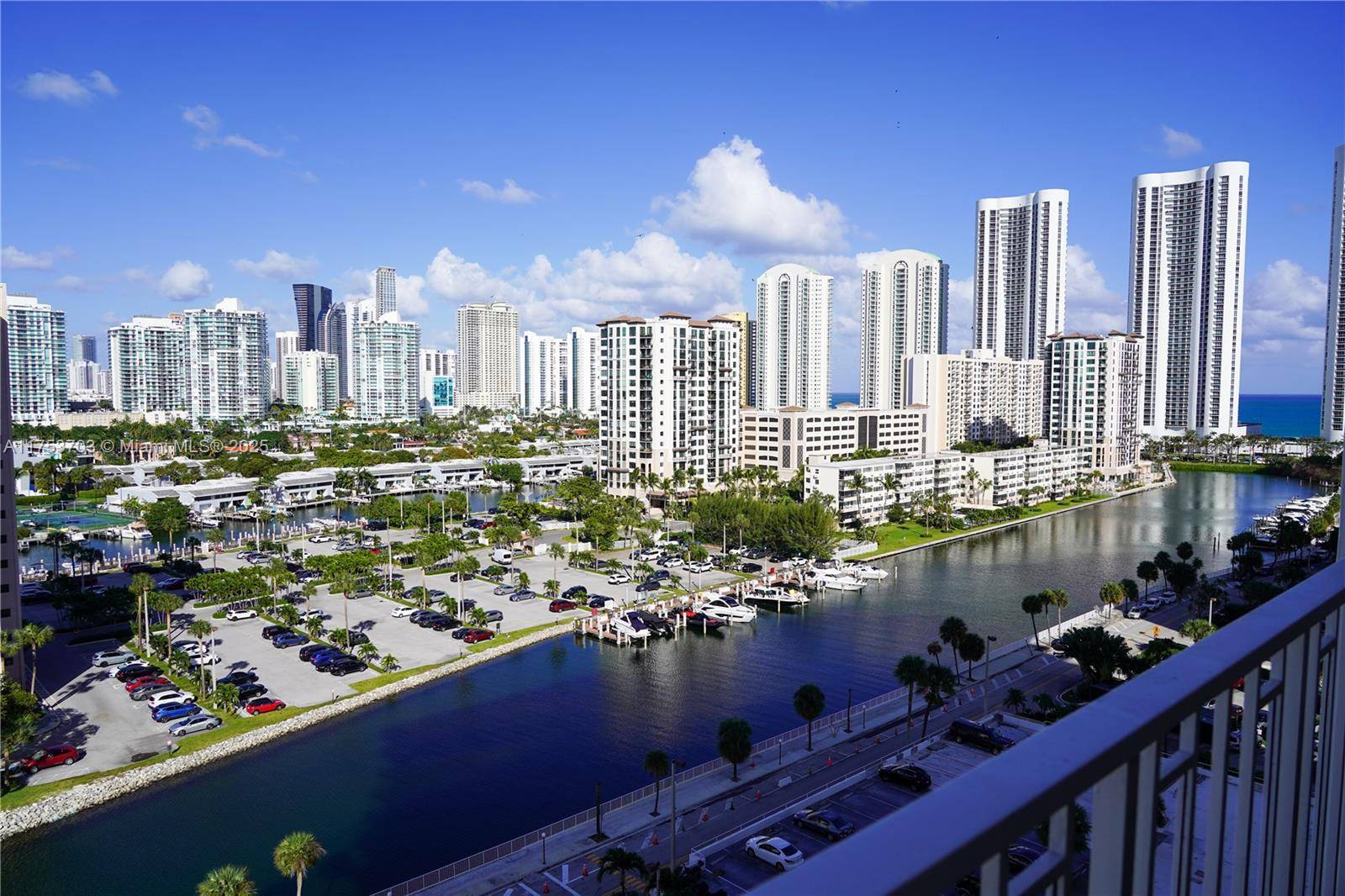 Sunny Isles Beach, FL 33160,500 Bayview Dr #1219