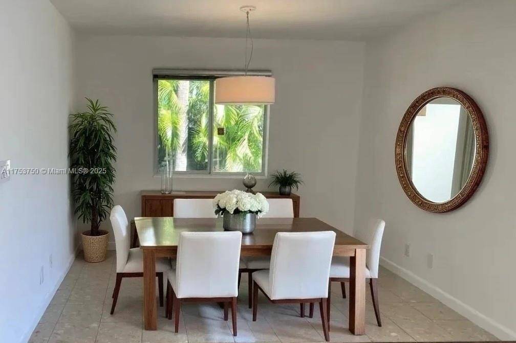 Fort Lauderdale, FL 33304,1323 NE 5th Ave