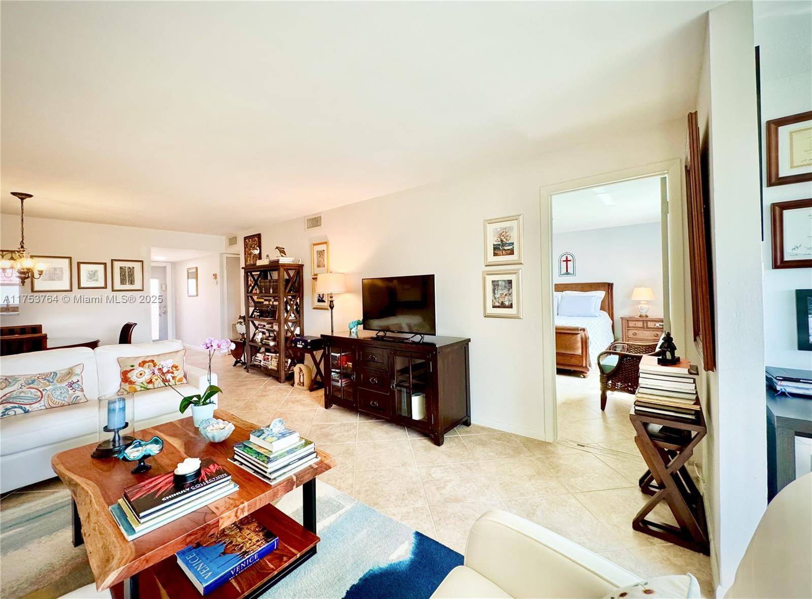 Sunrise, FL 33322,9501 Sunrise Lakes Blvd #306