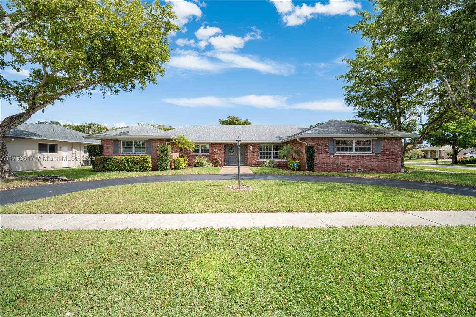 Plantation, FL 33317,1980 SW 68th Ave