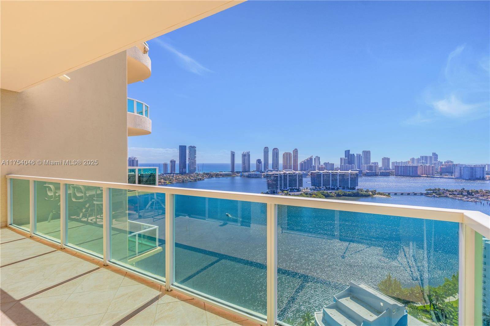 Aventura, FL 33180,3330 NE 190th St #2915