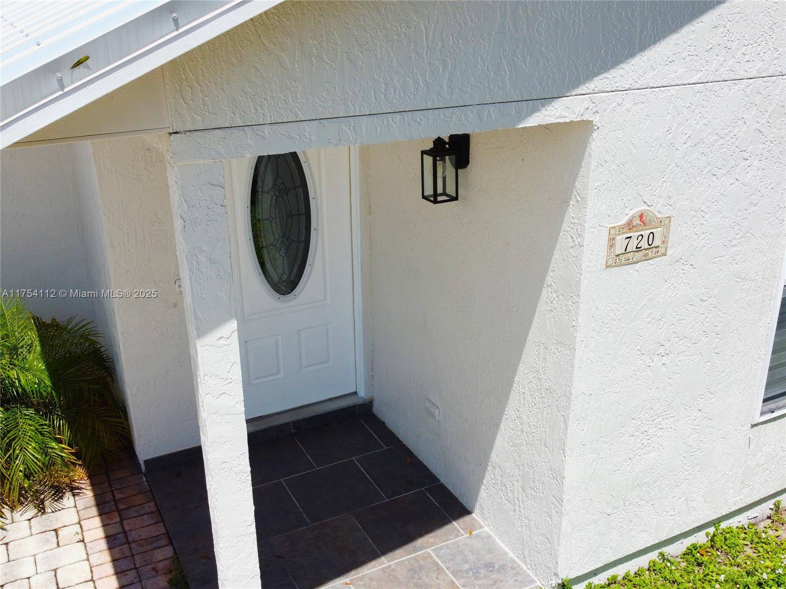 Vero Beach, FL 32962,720 2nd Pl SW