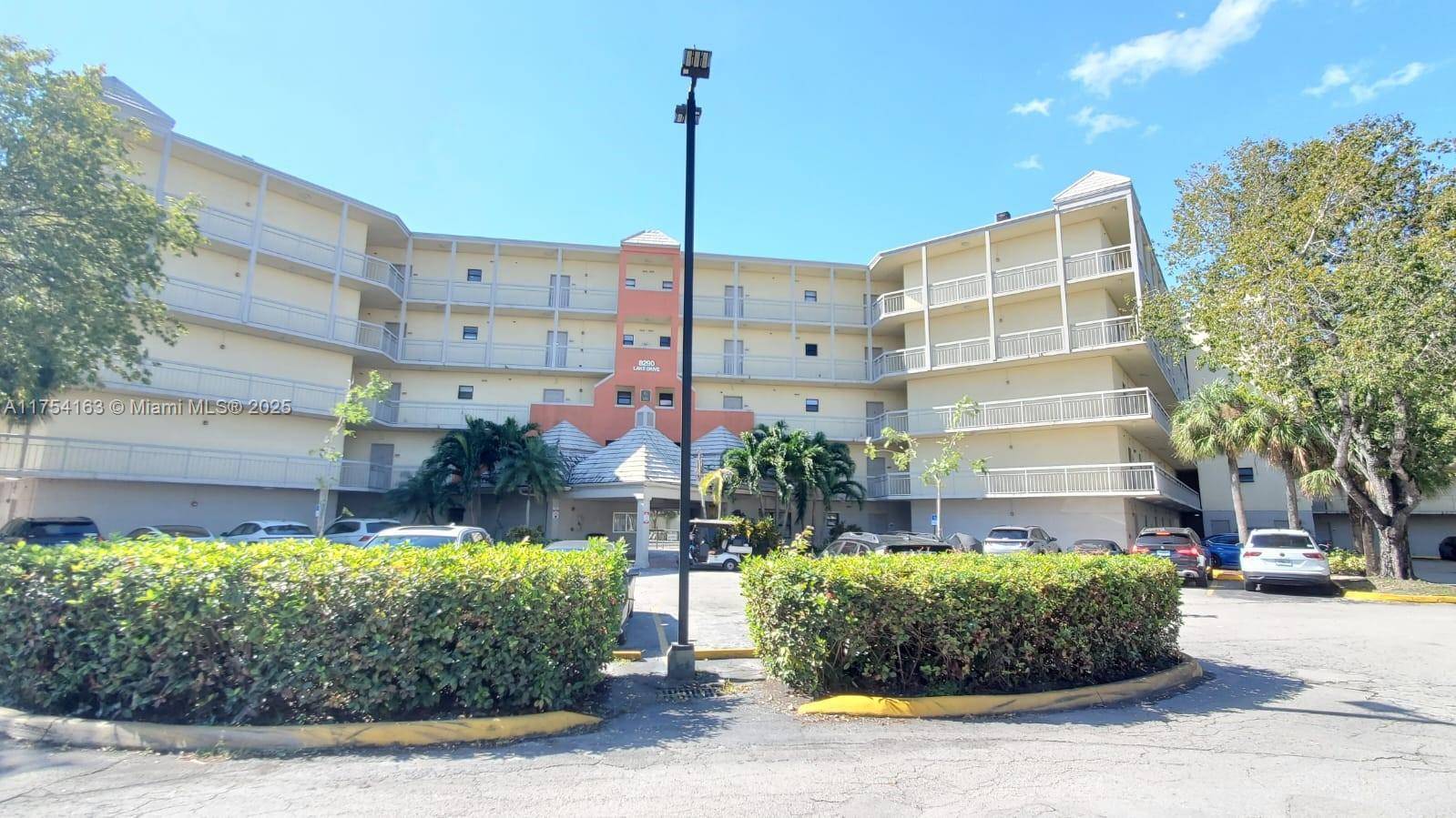 Doral, FL 33166,8290 Lake Dr #302