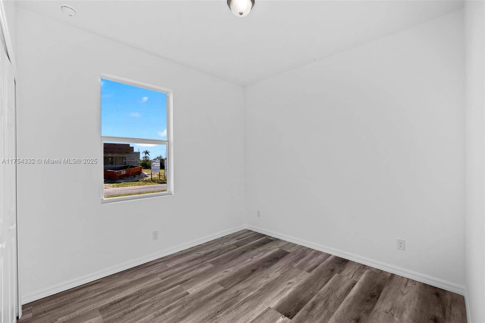 Cape Coral, FL 33993,2518 NW 10TH TER