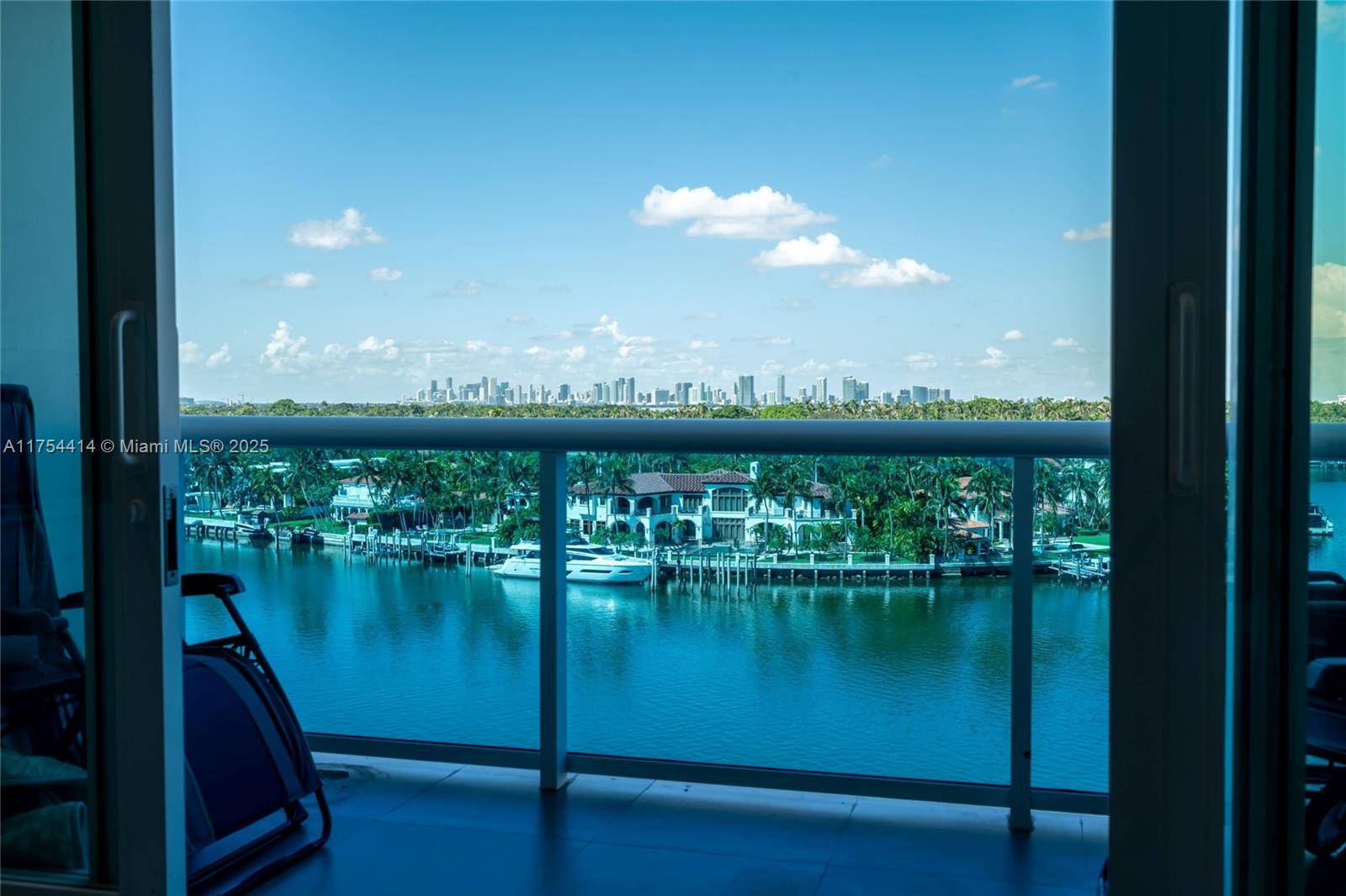 Miami Beach, FL 33141,6770 Indian Creek Dr #8G