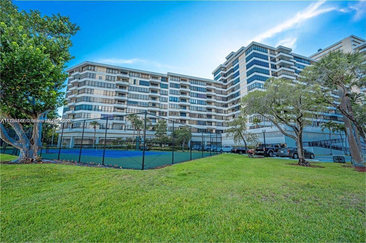 Hallandale Beach, FL 33009,Address not disclosed