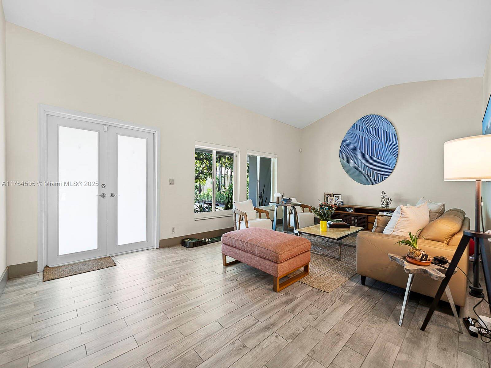 Coral Gables, FL 33134,811 Trascoro Ave