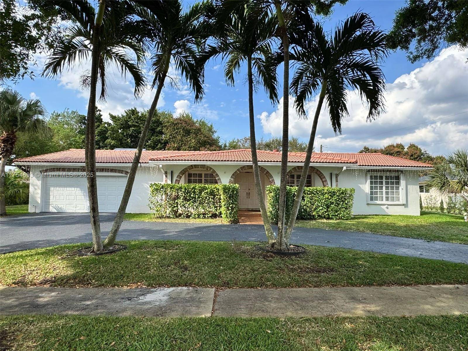 Plantation, FL 33317,5881 SW 7th St