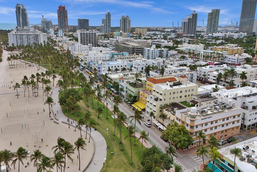 Miami Beach, FL 33139,834 Ocean Dr #507/509