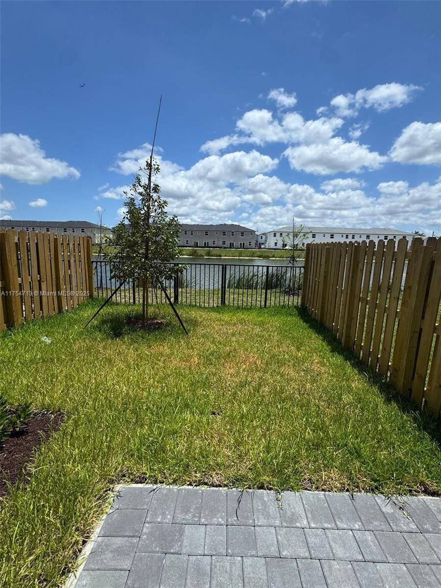 Homestead, FL 33034,17884 sw 358