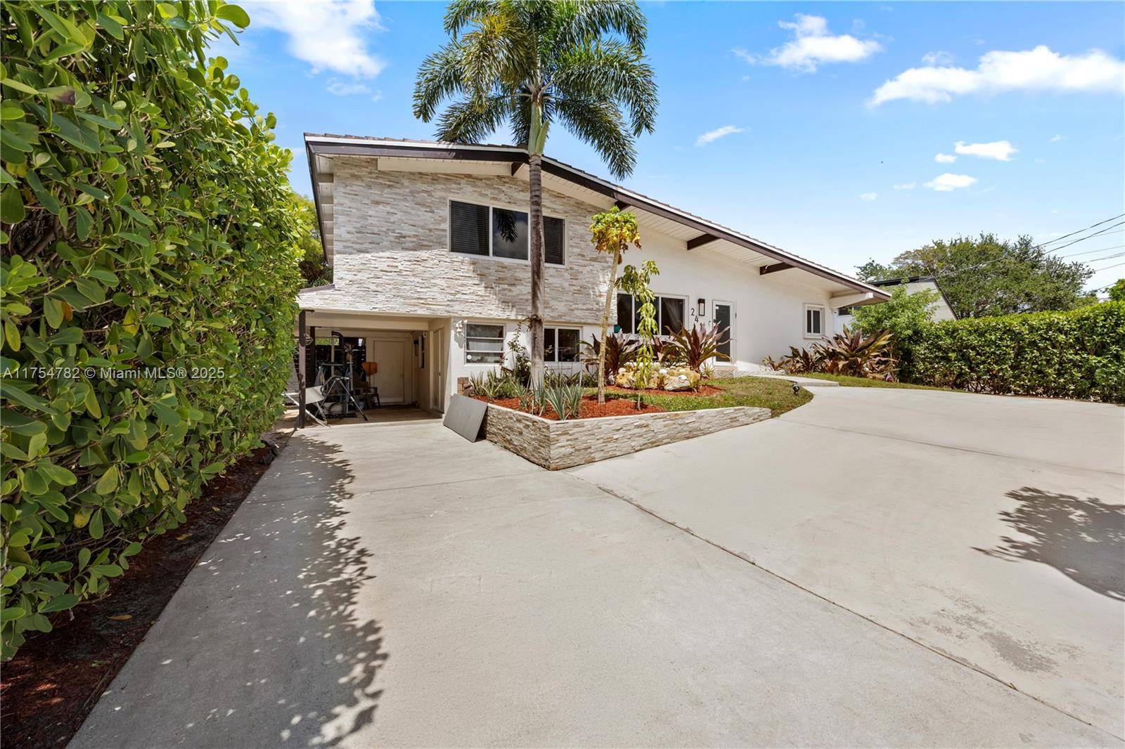 Fort Lauderdale, FL 33312,2413 Sugarloaf Ln