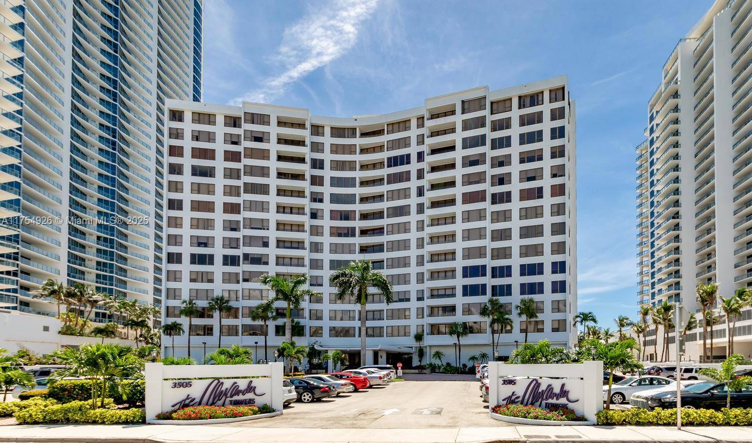 Hollywood, FL 33019,3505 S Ocean Dr #305