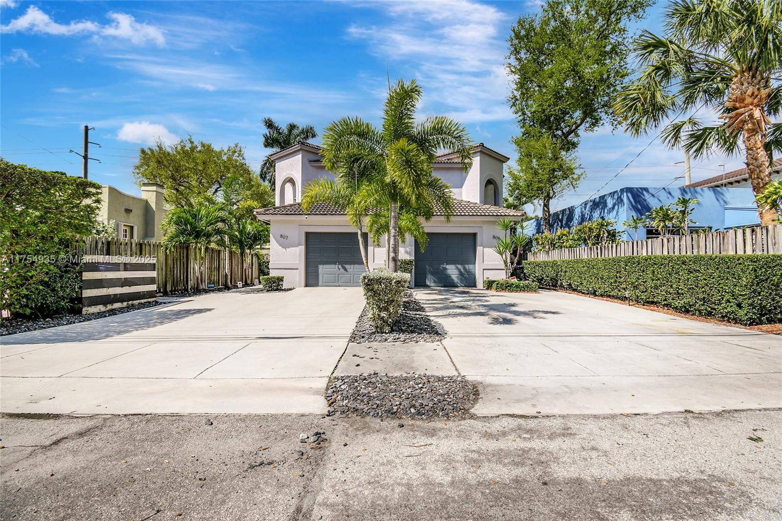 Fort Lauderdale, FL 33315,807 SW 8th Ter #807