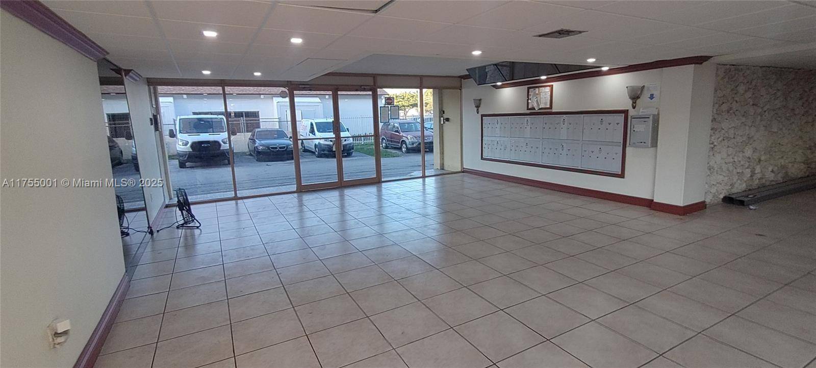 North Miami, FL 33161,13390 NE 7th Ave #302