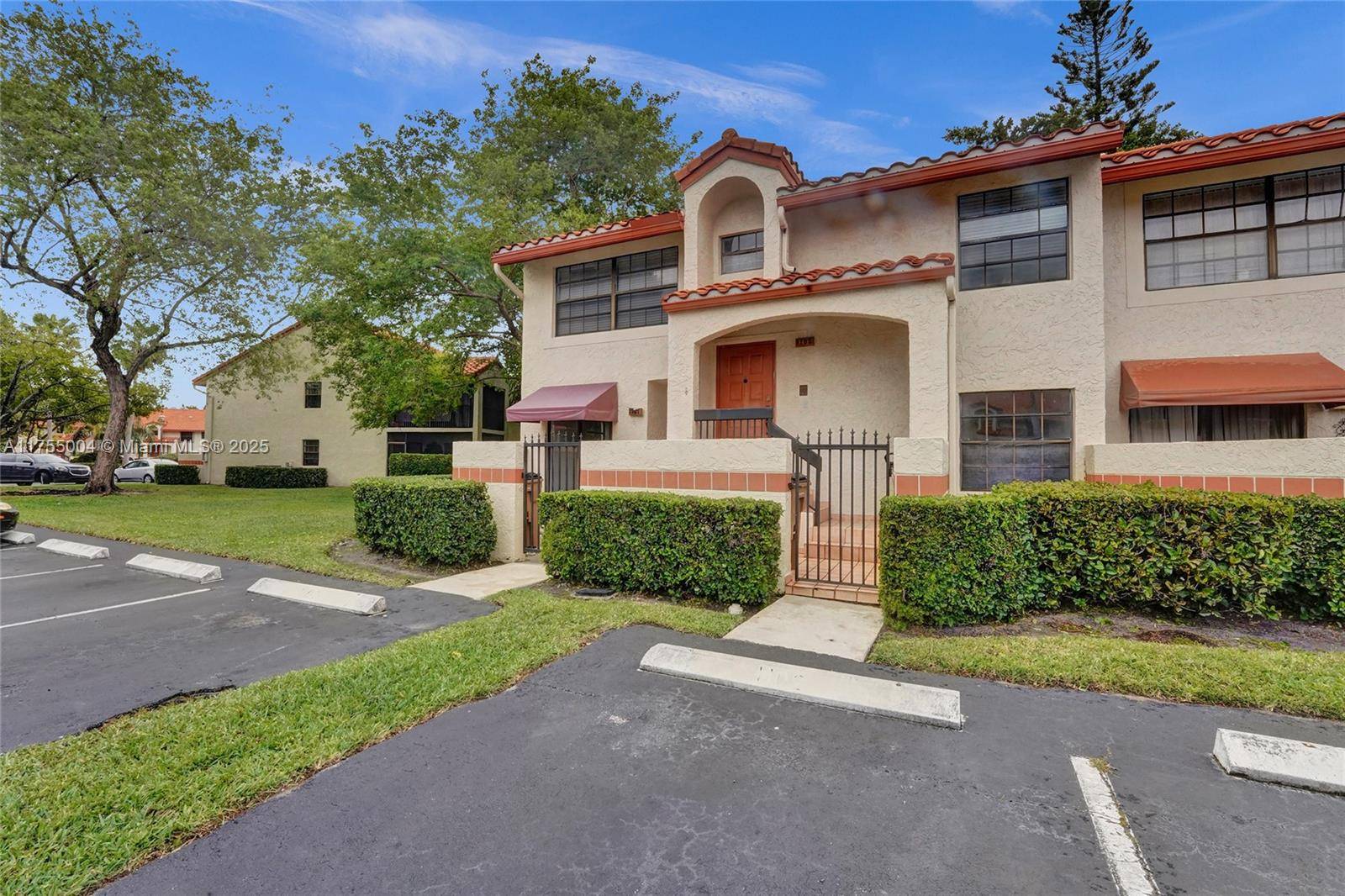 Deerfield Beach, FL 33442,1101 Congressional Way #1101