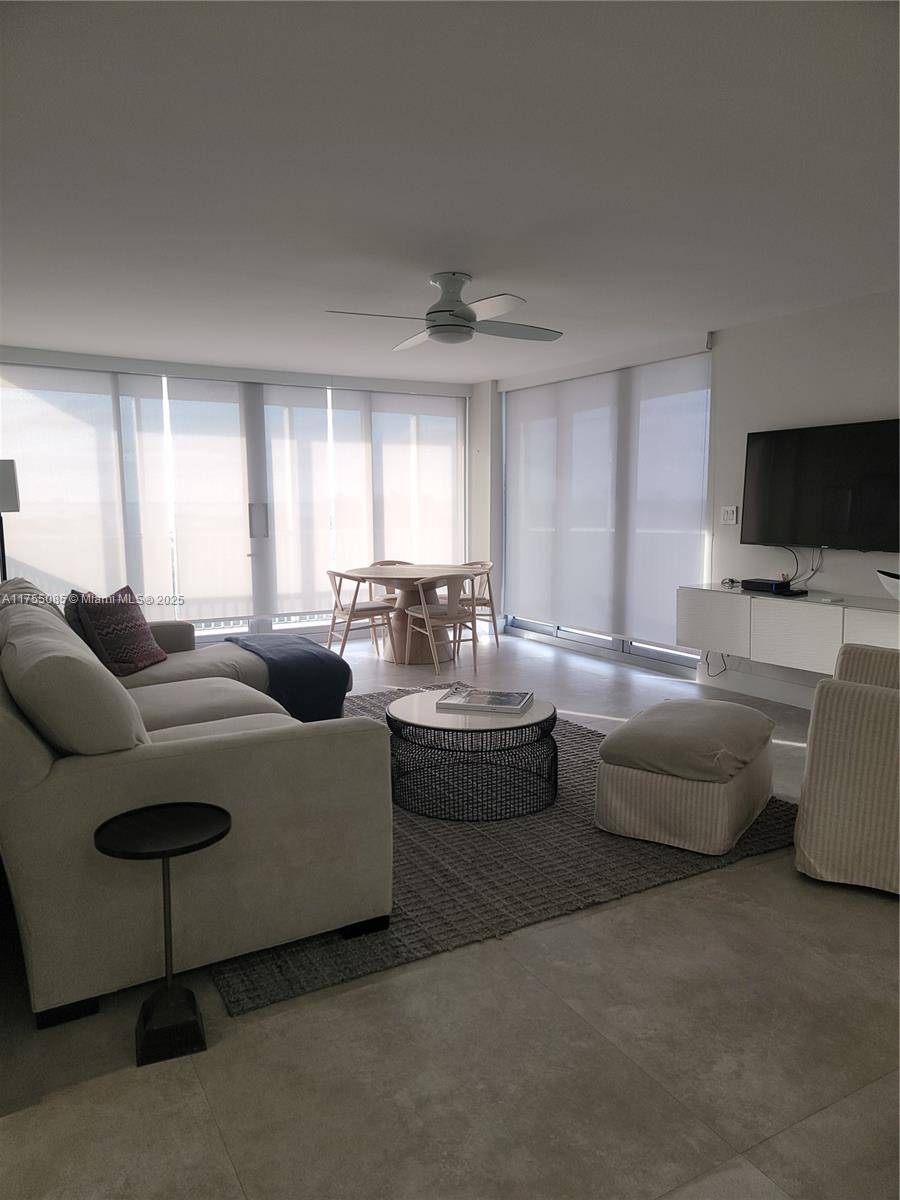 Key Biscayne, FL 33149,150 Ocean Lane #9D