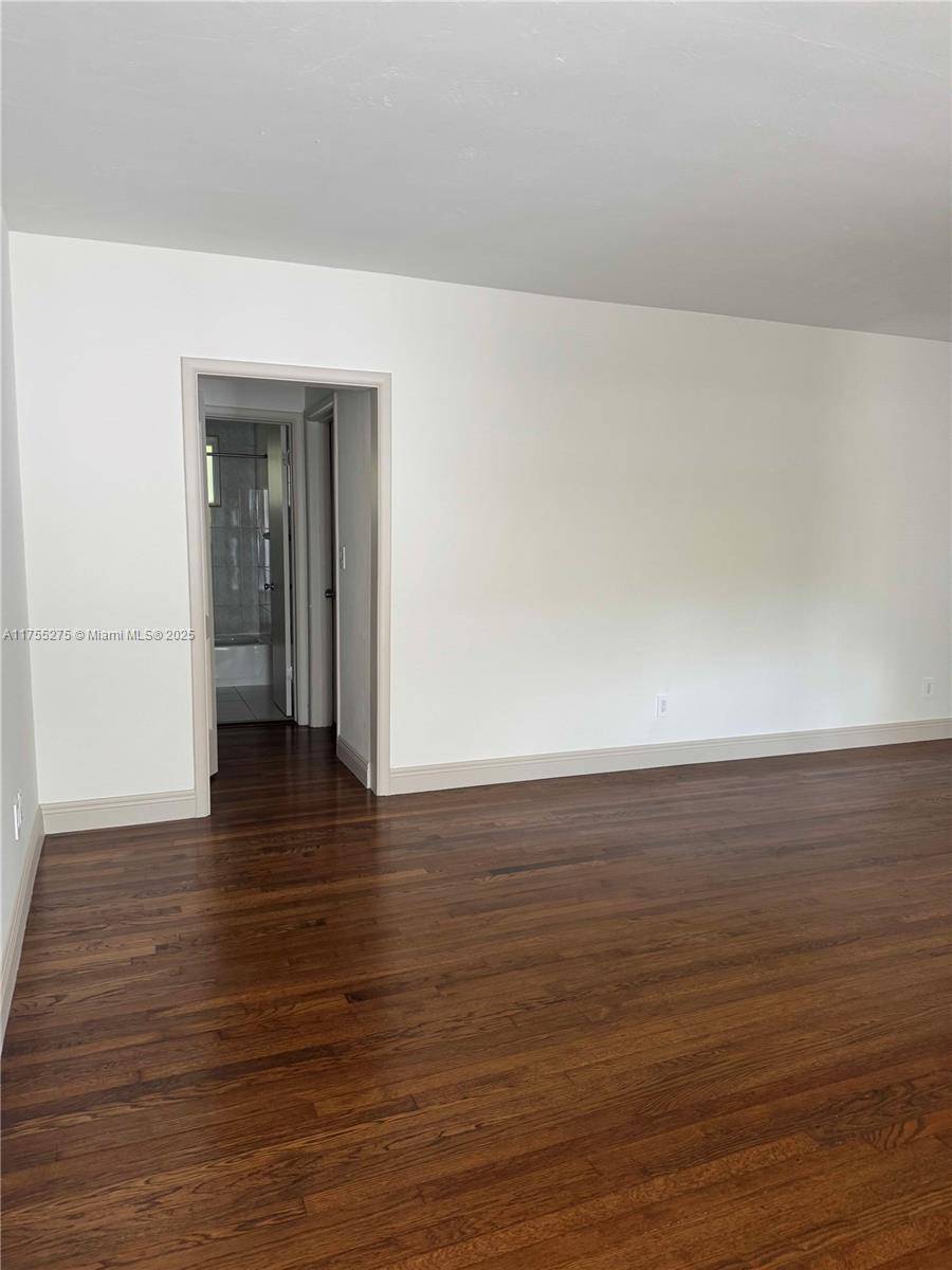 Coral Gables, FL 33133,61 Edgewater Dr #7