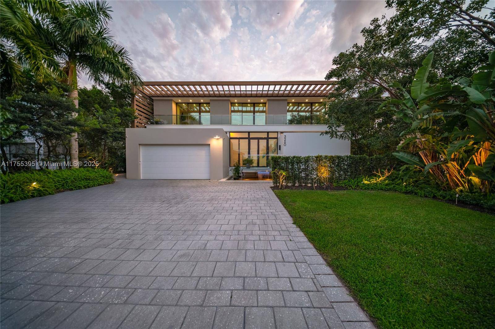 North Miami Beach, FL 33160,3260 NE 165th St