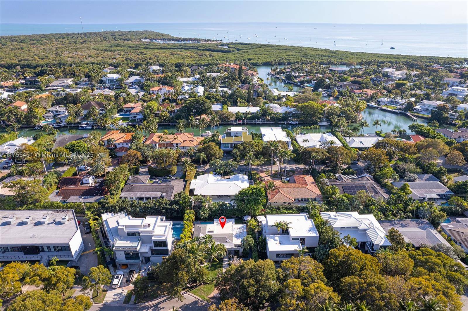 Key Biscayne, FL 33149,92 W Mashta Dr