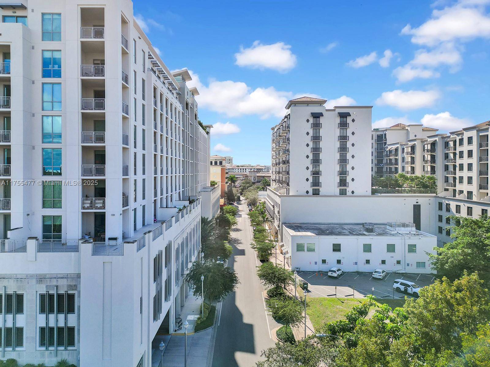 Coral Gables, FL 33146,4070 Laguna St