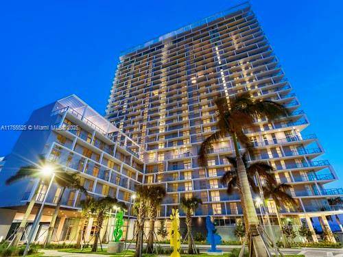 Sunrise, FL 33323,2000 Metropica Way #1002