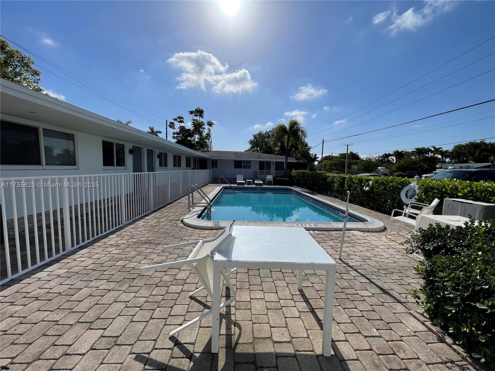 Pompano Beach, FL 33060,231 SW 15th St #1-8