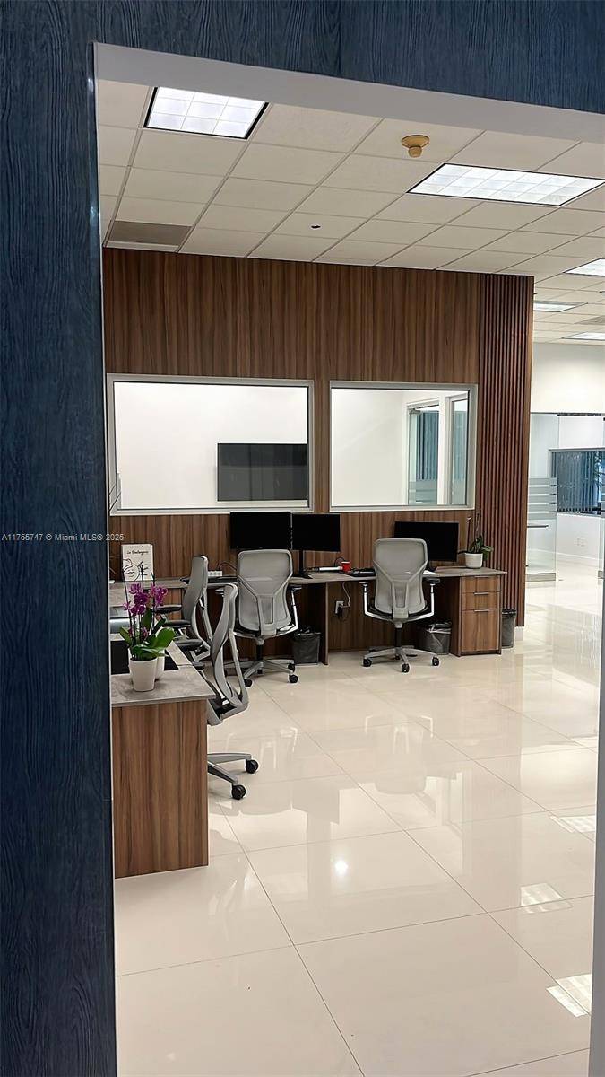 Miami, FL 33131,1200 Brickell Ave #200-K