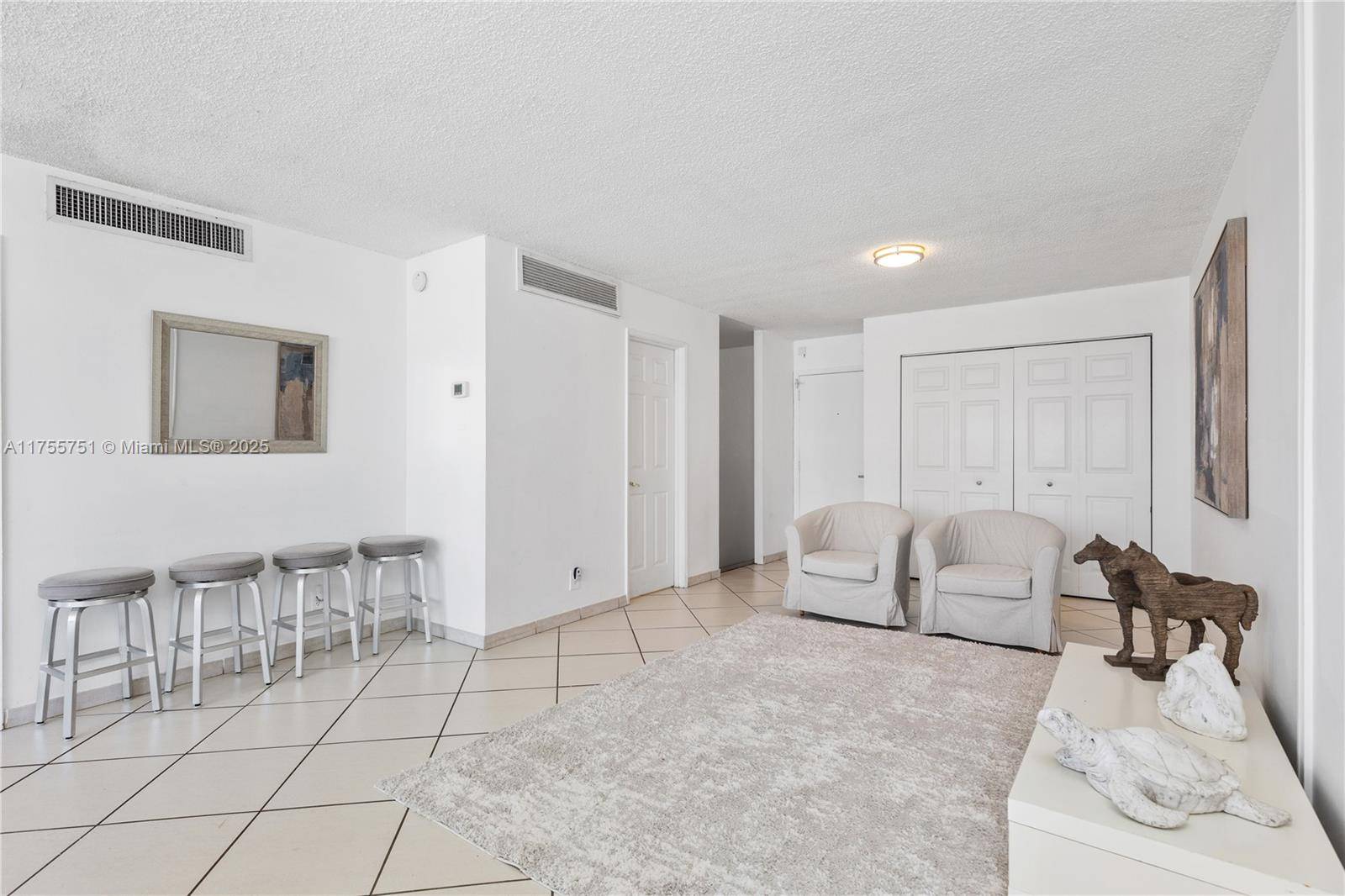 Miami Beach, FL 33141,6770 Indian Creek Dr #7A