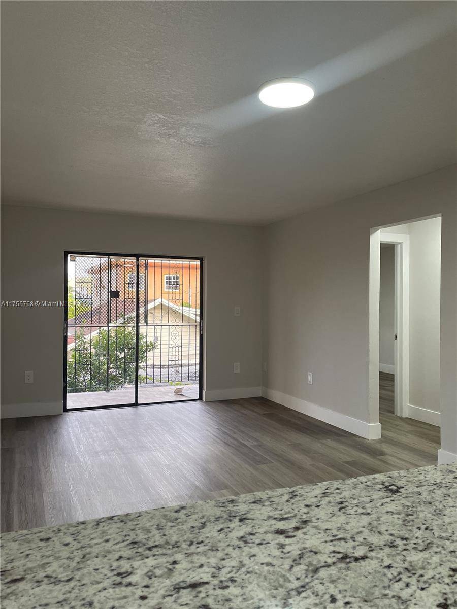 Miami, FL 33135,1923 SW 2nd St #2