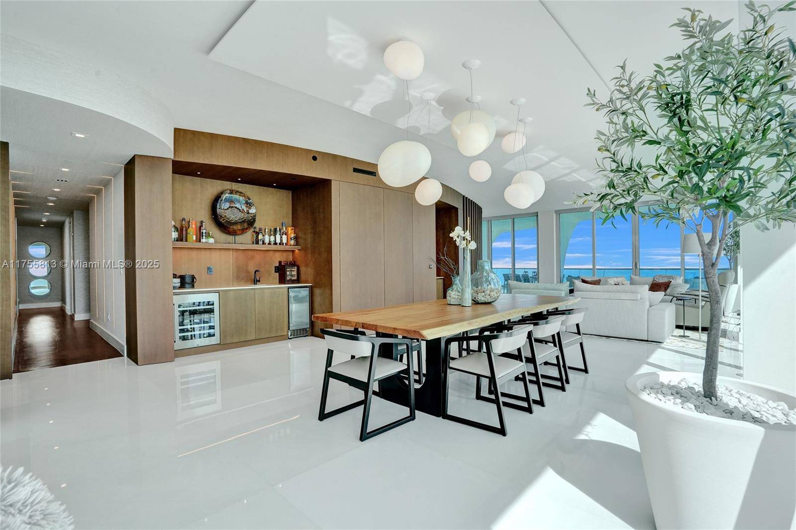 Sunny Isles Beach, FL 33160,16901 Collins Ave #4601