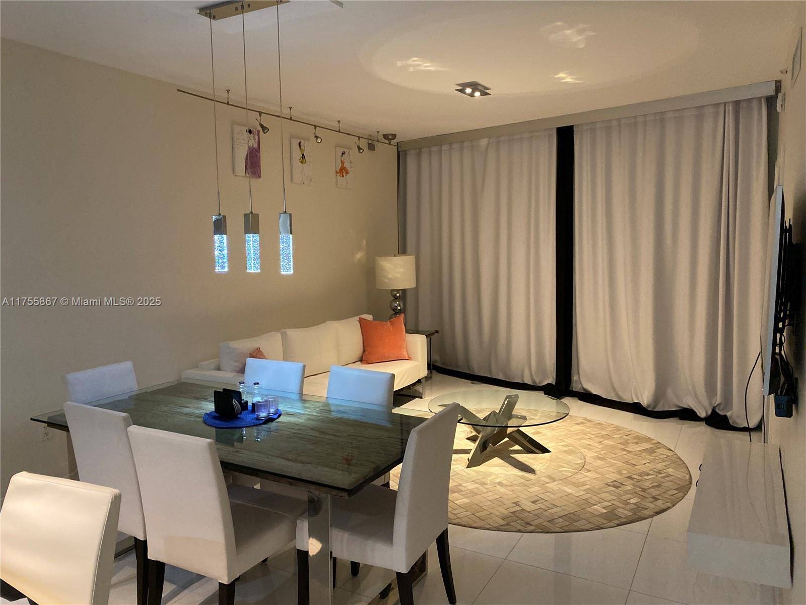 Sunny Isles Beach, FL 33160,17121 Collins Ave #1906