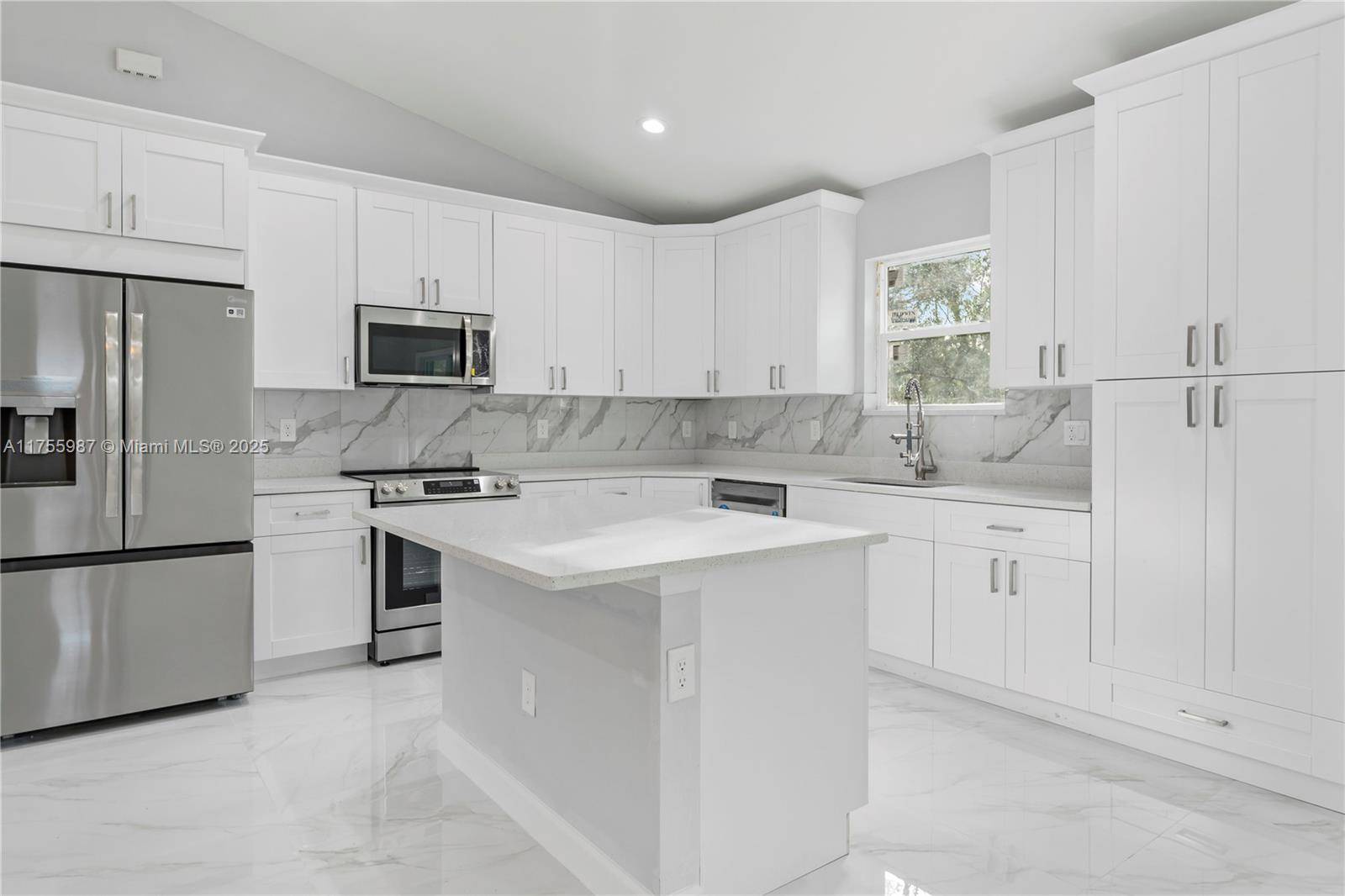 Lehigh Acres, FL 33972,1517 MCKINLEY