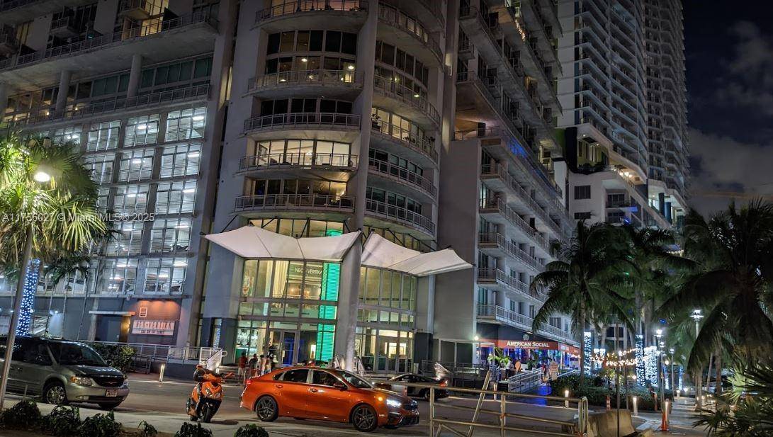 Miami, FL 33130,690 SW 1st Ct #1722
