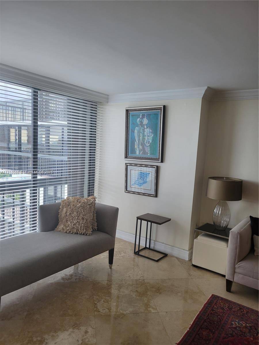Miami, FL 33129,2333 Brickell Ave #2504