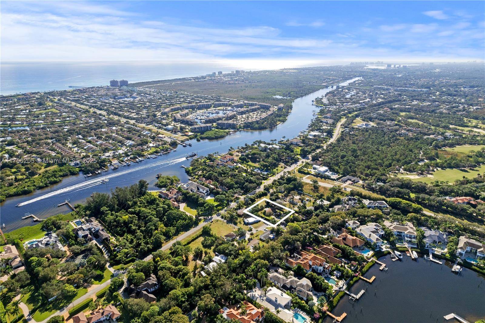 Palm Beach Gardens, FL 33410,15100 Jamaica Dr