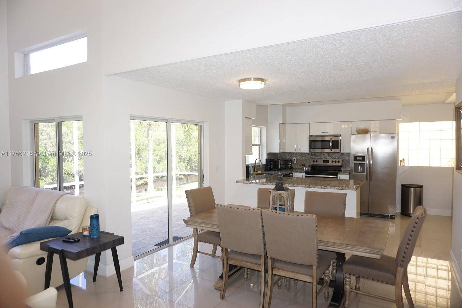 Dania Beach, FL 33004,1057 SE 6th Ave
