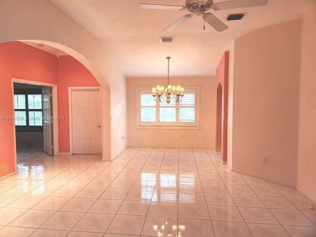 Boynton Beach, FL 33436,Address not disclosed