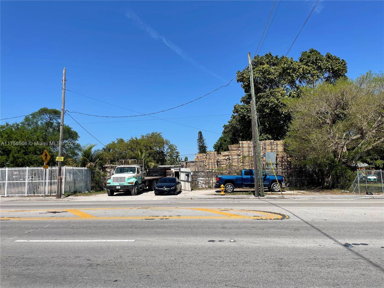 Miami, FL 33142,3013 NW 54th St