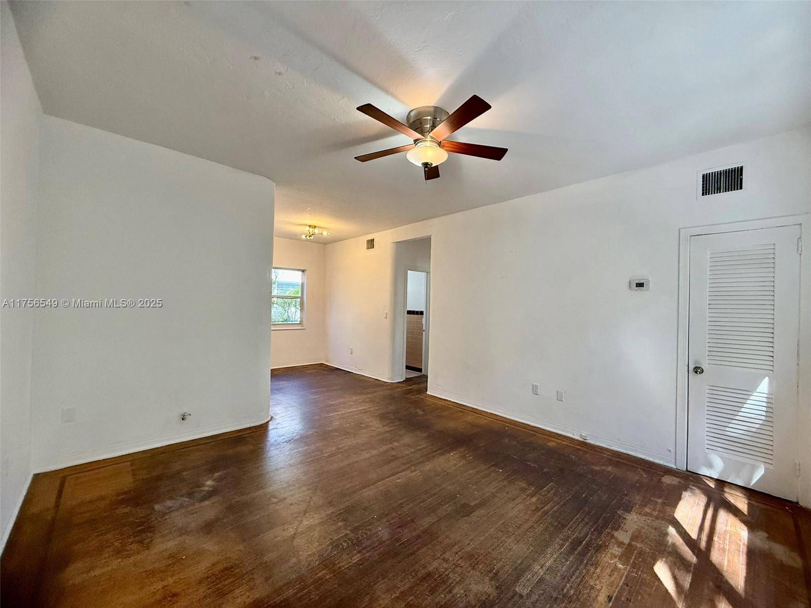 Miami Beach, FL 33139,1536 Michigan Ave #1
