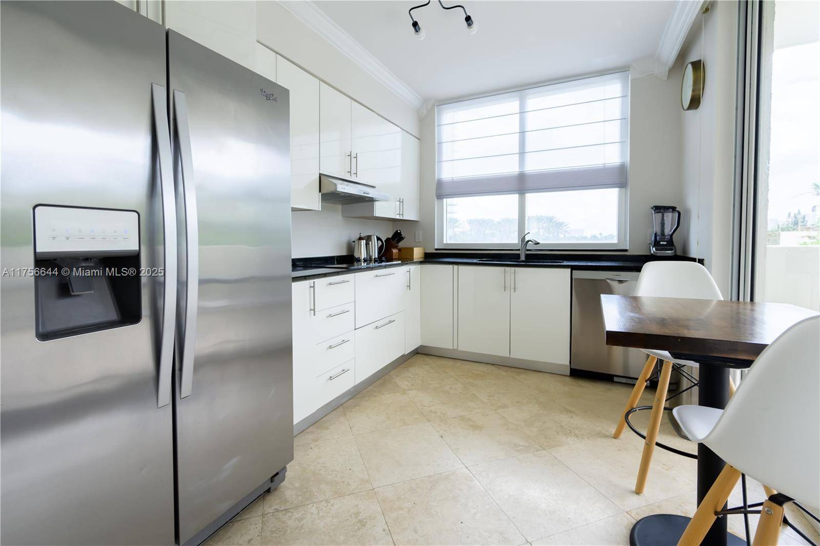 Sunny Isles Beach, FL 33160,19111 Collins Ave #207