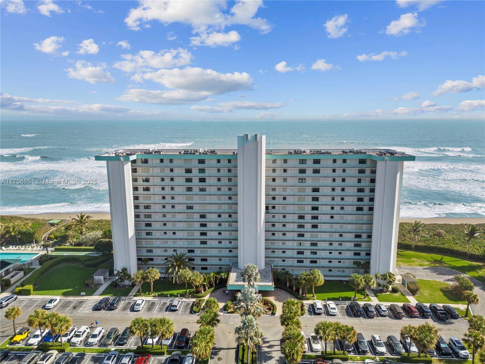 Jensen Beach, FL 34957,9940 S Ocean Dr #206