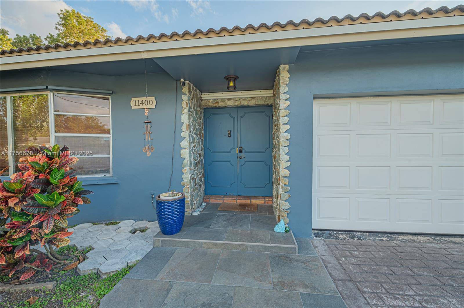 Plantation, FL 33325,11400 Tara Dr