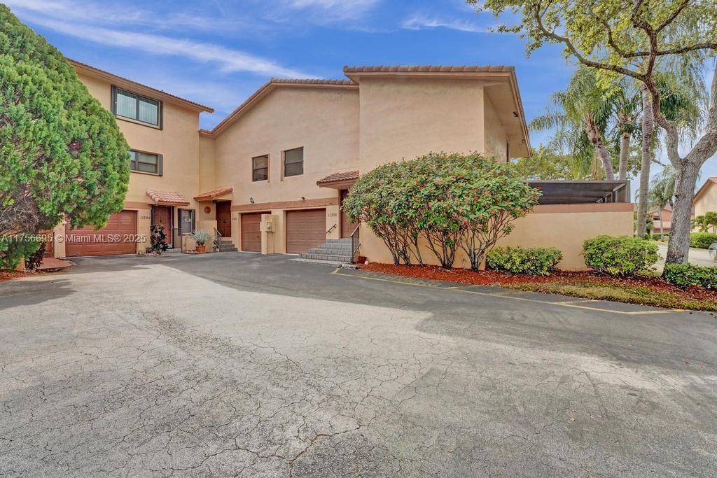Pembroke Pines, FL 33025,11306 SW 9th Ct
