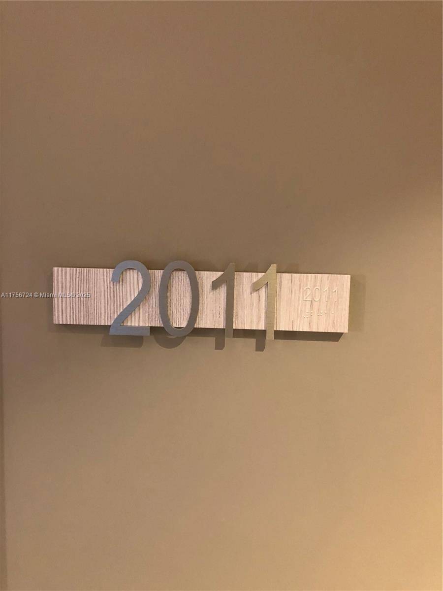 Miami, FL 33131,1000 Brickell Plz #2011