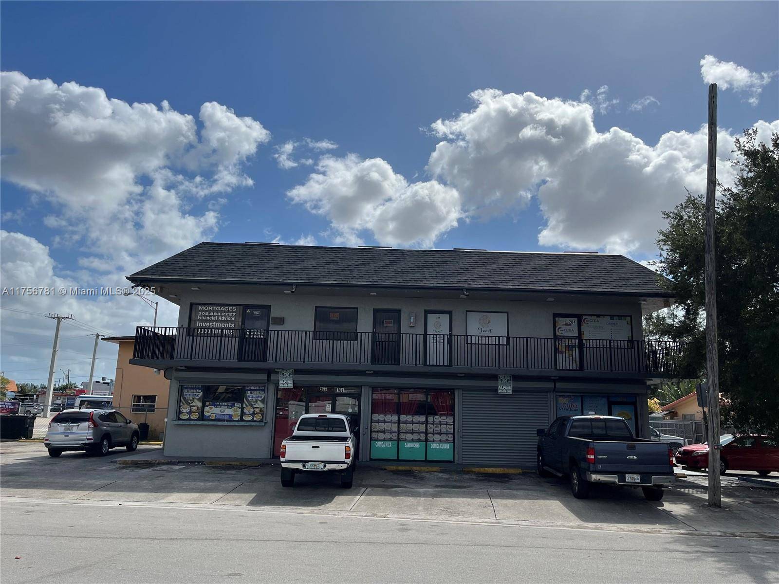 Hialeah, FL 33013,398 E 33rd St #202